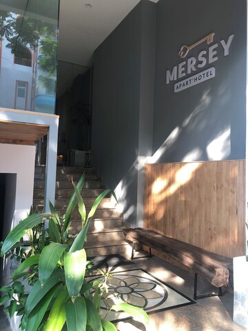 머지 센트럴 사이공 아파트호텔