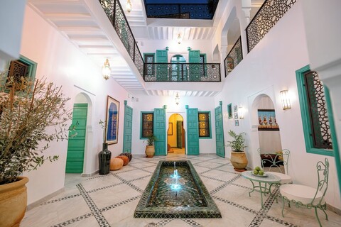 리아드 네즈마 벤유세프