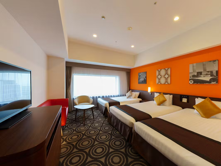 room detail thumbnail 1