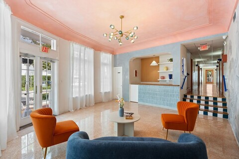 블루 플라밍고 스위트