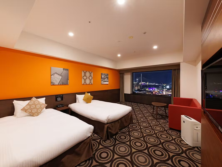 room detail thumbnail 1