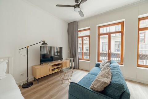 다운타운 컴포트 아파트먼트, 바이 베케이셔니