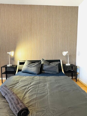 아우가르텐 근처의 밝은 1베드룸 아파트먼트