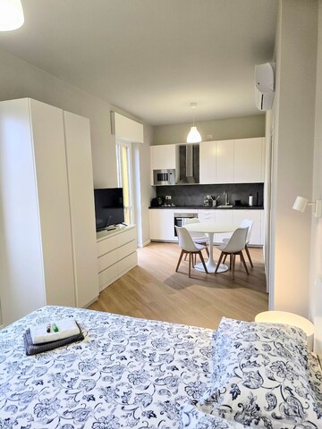 몬자 아파트먼트