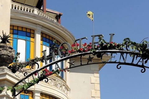 호텔 빌라 첸타