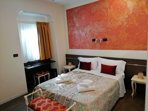 어코모데이션 베로나