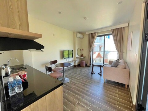 참 참 홈, 무이네