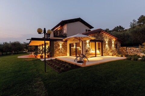 퀘르챠 벨베데레 렐라이스