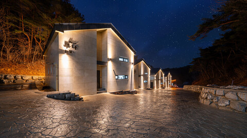 강릉 아델린풀빌라