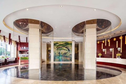 Ramada by Wyndham Liuzhou Luzhai