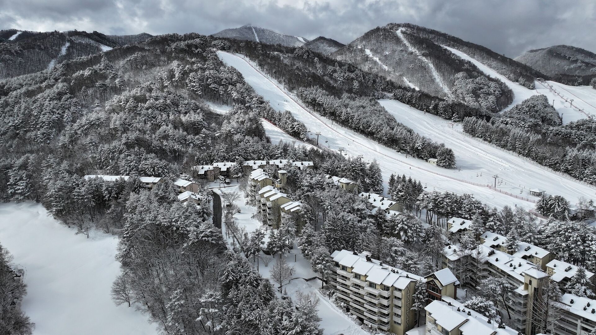 모나용평 타워콘도 전망