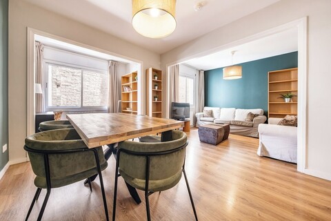 에인 바르셀로나 산트 아파트먼트