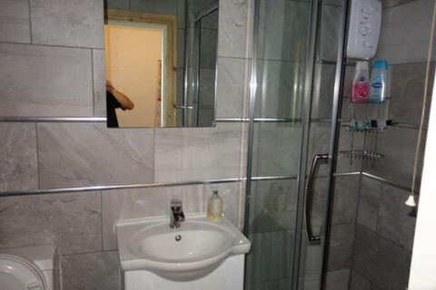 Swan Inn, Heathrow Airport