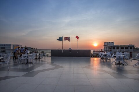 아디아 호텔 체낭