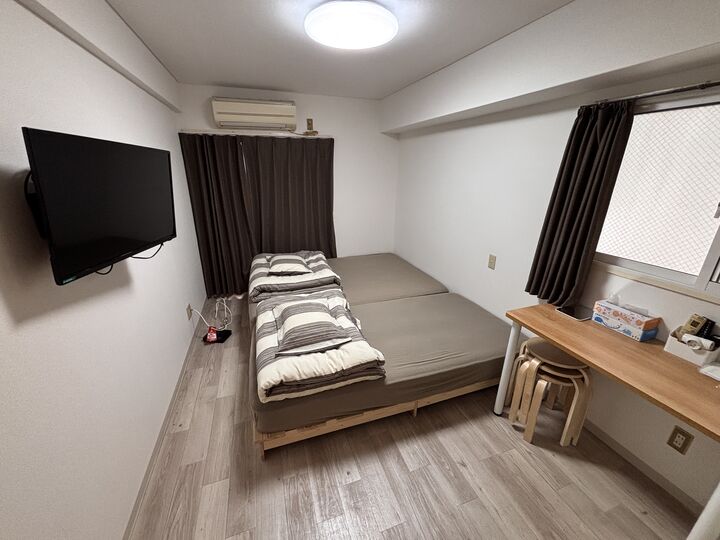room detail thumbnail 0
