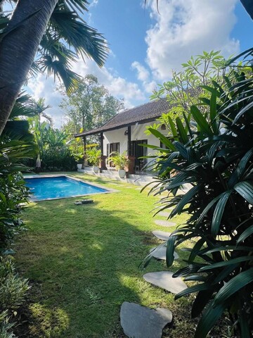 위랴로자 게스트하우스