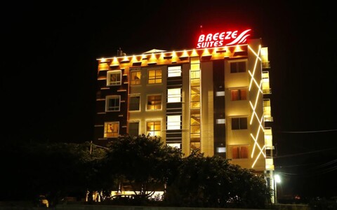 D BREEZE SUITES
