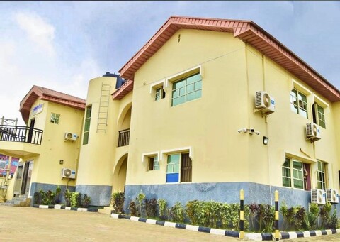 Gracefield hotel & suites 