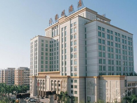 닐 빌라 인터내셔널 호텔