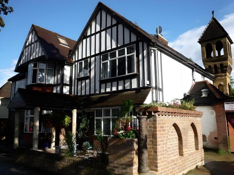 더 마돈나 할리 호텔