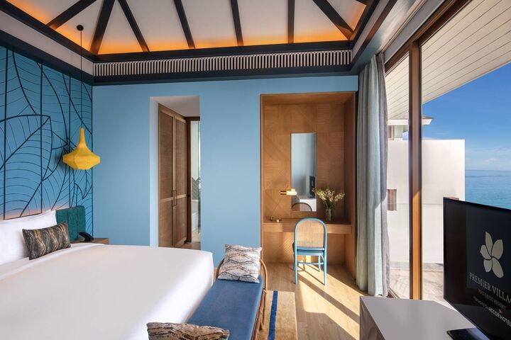 room detail thumbnail 1