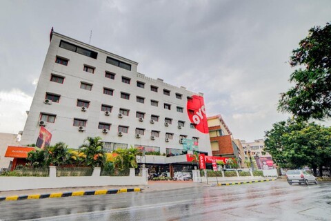 Hotel O Kachiguda Railway Station