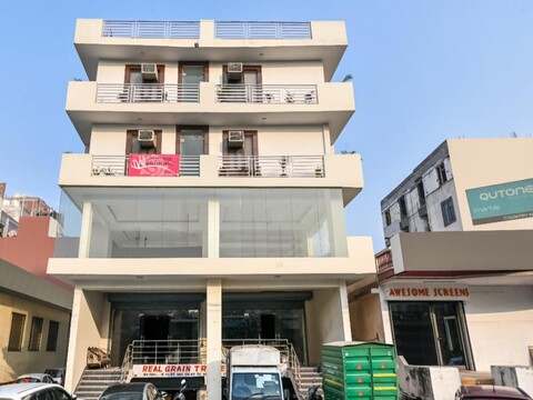 Hotel O Premium Rooms Chhatarpur