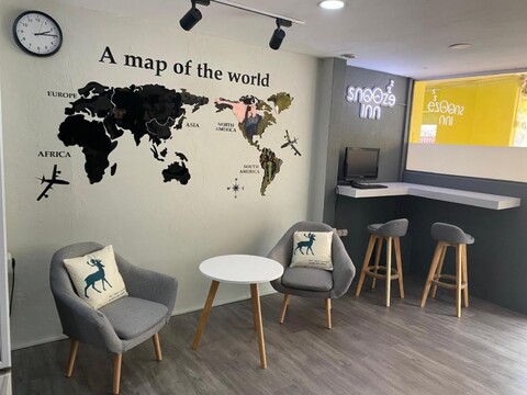 스누즈 인 @ 던롭 스트리트