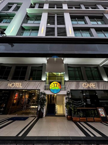 호텔 17