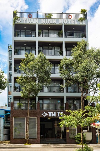 투안닌 호텔 2 콘다오