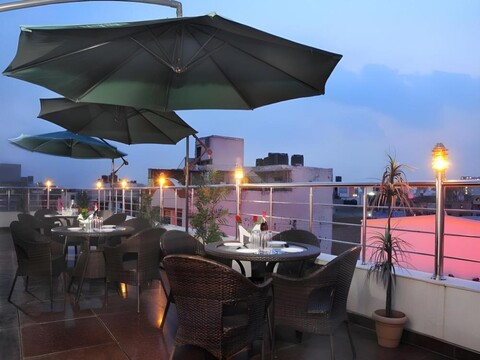 호텔 크리슈나- 바이 RCG 호텔스, 센트럴리 로케이티드, 뉴델리