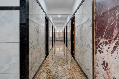 Hotel O Golden Comforts