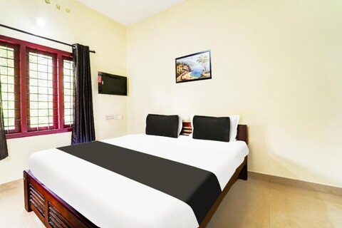 Hotel O Nettoor Near Lakeshore Hospital
