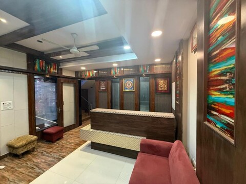 Vallabh Villas Guest House
