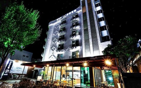 전주 금암동 호텔 화이트