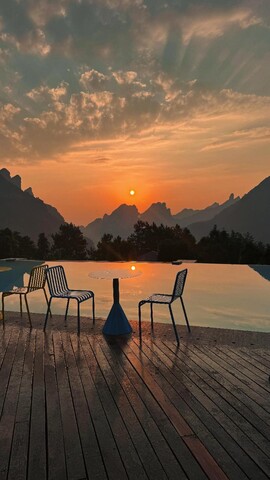 XMAN Sunrise Peaks Resort