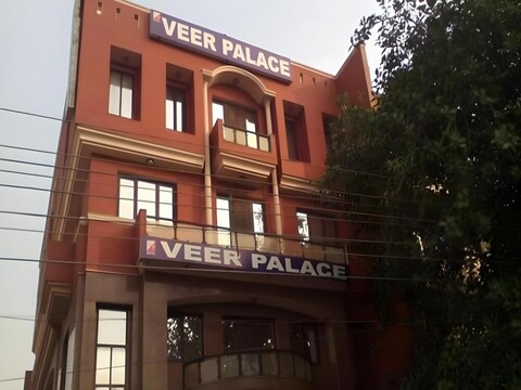 호텔 비어 팰리스