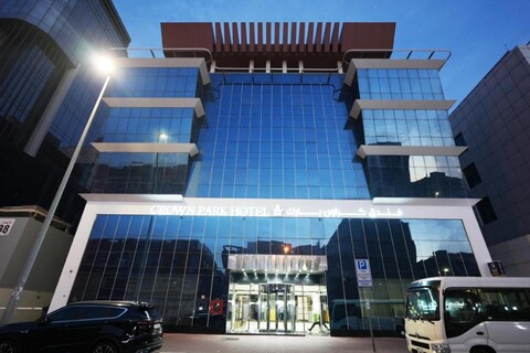 크라운 파크 호텔