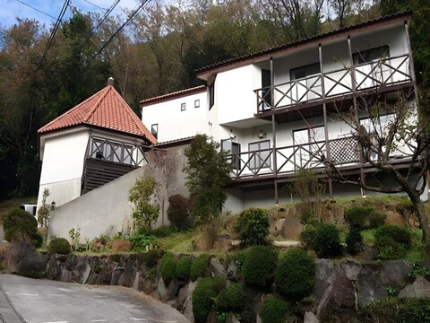 펜션 어 도마니