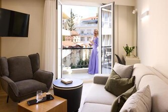 AthenSun Luxury Suites