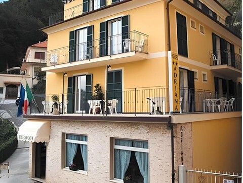 Hotel Adriana