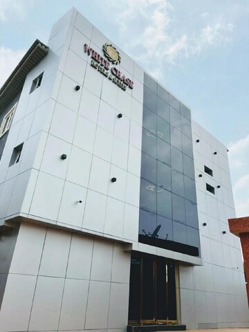 White Chase Hotel and Suites