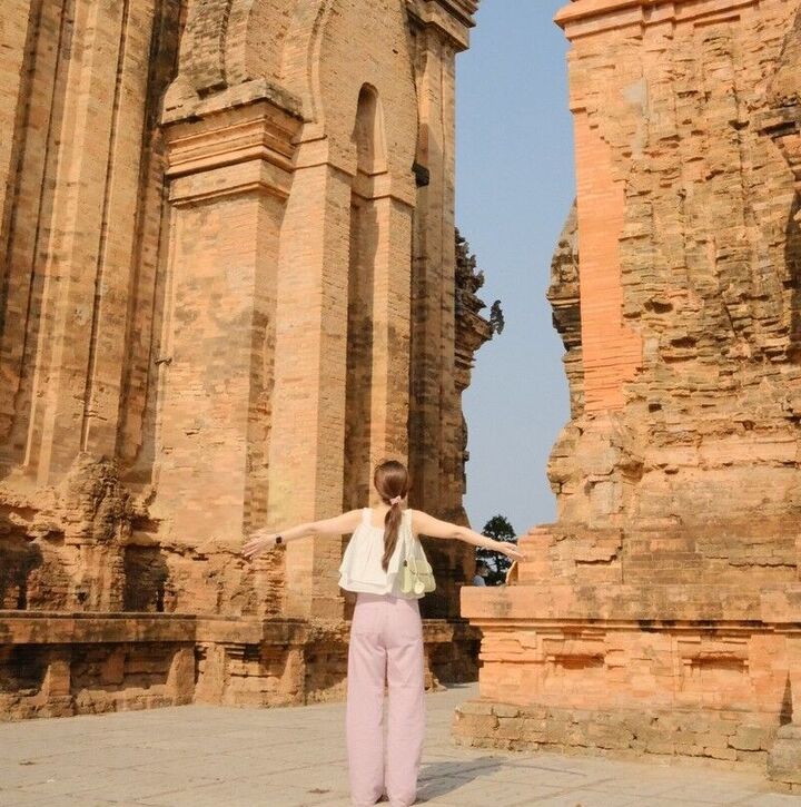 나트랑 반일투어 오전/오후 시내투어(포나가르탑,담시장,롱손사)-i