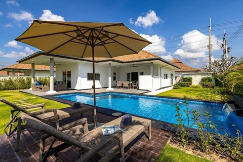 New Modern 3 Bedroom Pool Villa MS24
