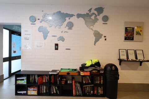 쿼카 백패커스 호스텔 퍼스 - 체크인 시 유효한 여권 필요