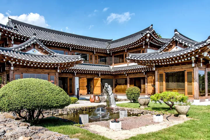 Hanok Hotel Hallagung
