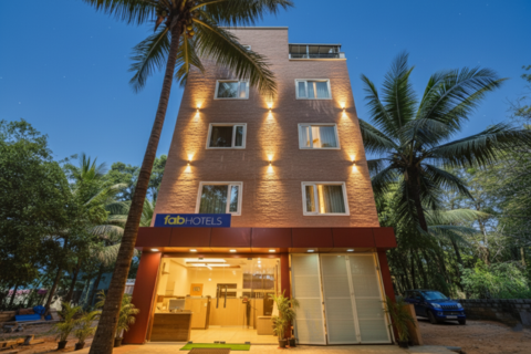 FabHotel Tree Suites - Bangalore Airport Road