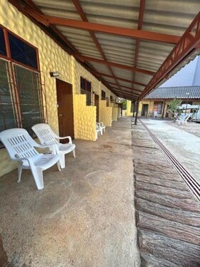 อดัมบังกะโล