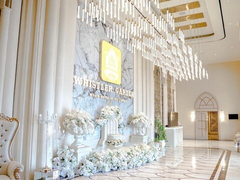 WHISTLER GARDEN HOTEL