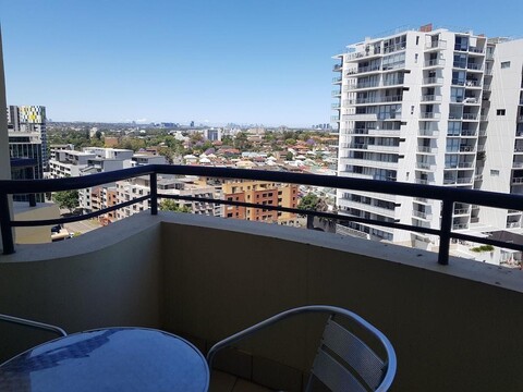 Parramatta Hotel in Mantra Building